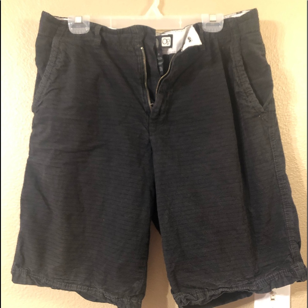 Men’s cargo shorts